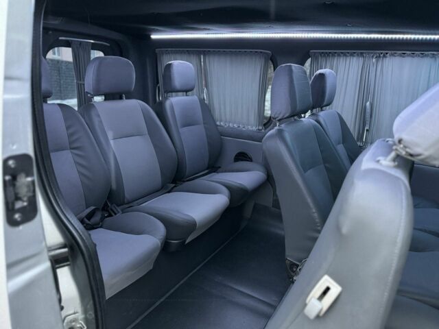 Серый Рено Трафик, объемом двигателя 2 л и пробегом 320 тыс. км за 9500 $, фото 5 на Automoto.ua