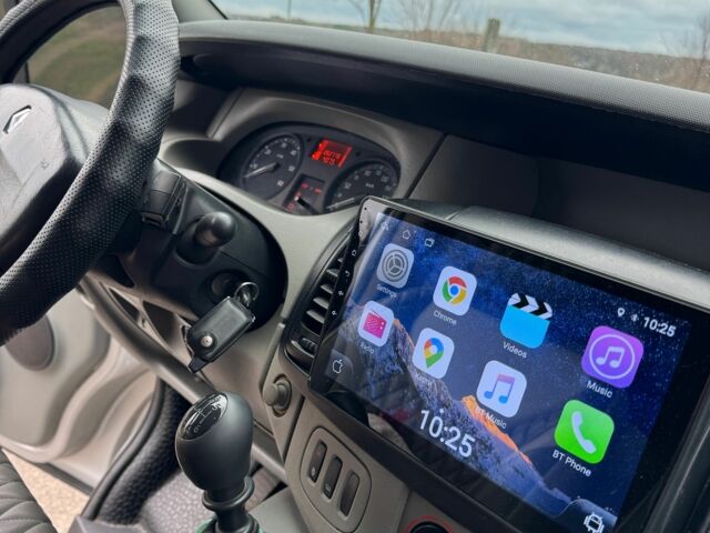 Серый Рено Трафик, объемом двигателя 2.5 л и пробегом 263 тыс. км за 9600 $, фото 4 на Automoto.ua