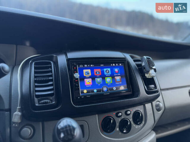 Сірий Рено Трафік, об'ємом двигуна 2 л та пробігом 250 тис. км за 7300 $, фото 39 на Automoto.ua