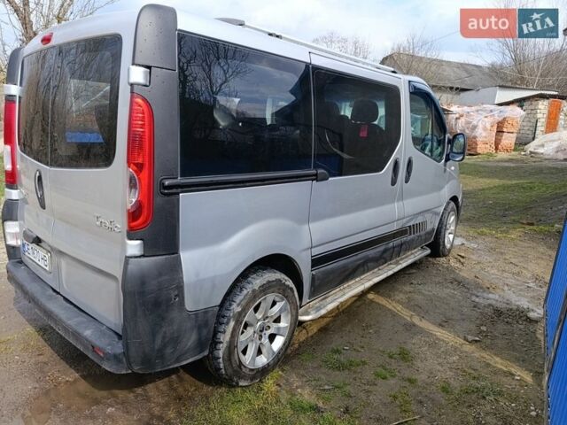 Серый Рено Трафик, объемом двигателя 2 л и пробегом 252 тыс. км за 7600 $, фото 10 на Automoto.ua