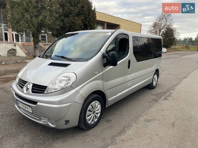 Серый Рено Трафик, объемом двигателя 2.46 л и пробегом 217 тыс. км за 8150 $, фото 1 на Automoto.ua