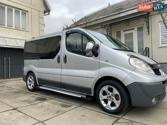 Серый Рено Трафик, объемом двигателя 2.5 л и пробегом 227 тыс. км за 9700 $, фото 14 на Automoto.ua
