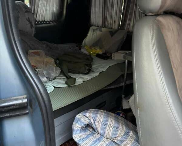 Серый Рено Трафик, объемом двигателя 2.46 л и пробегом 340 тыс. км за 8500 $, фото 2 на Automoto.ua