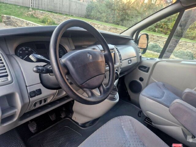 Сірий Рено Трафік, об'ємом двигуна 2 л та пробігом 283 тис. км за 6800 $, фото 23 на Automoto.ua