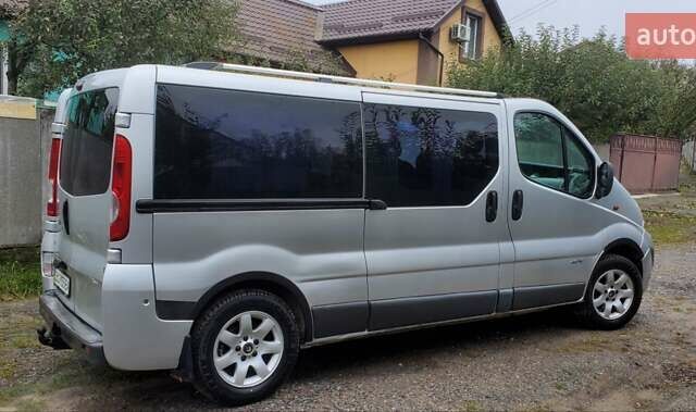 Серый Рено Трафик, объемом двигателя 2 л и пробегом 369 тыс. км за 9700 $, фото 12 на Automoto.ua