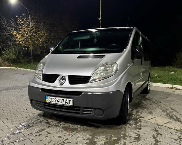 Сірий Рено Трафік, об'ємом двигуна 2 л та пробігом 375 тис. км за 8000 $, фото 1 на Automoto.ua