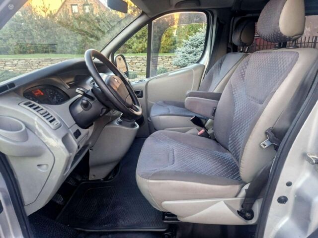 Сірий Рено Трафік, об'ємом двигуна 2 л та пробігом 283 тис. км за 6800 $, фото 9 на Automoto.ua