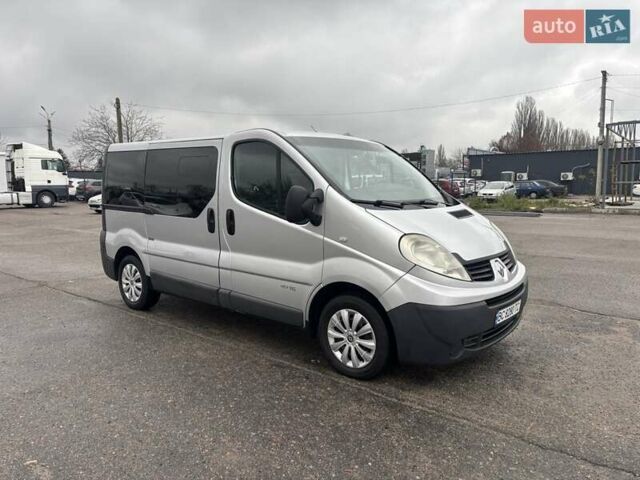 Серый Рено Трафик, объемом двигателя 2 л и пробегом 284 тыс. км за 9900 $, фото 10 на Automoto.ua