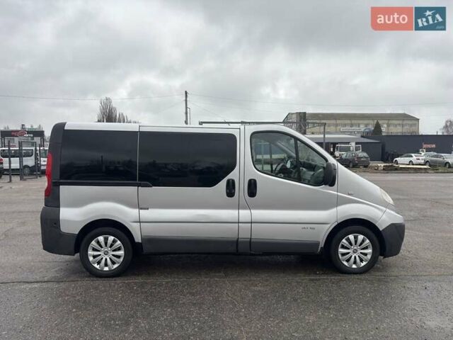 Серый Рено Трафик, объемом двигателя 2 л и пробегом 284 тыс. км за 9900 $, фото 9 на Automoto.ua