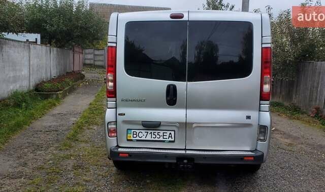 Серый Рено Трафик, объемом двигателя 2 л и пробегом 369 тыс. км за 9700 $, фото 7 на Automoto.ua