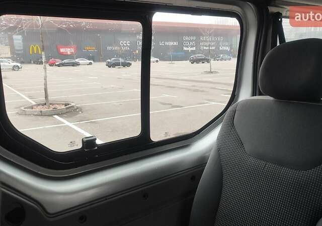 Сірий Рено Трафік, об'ємом двигуна 2 л та пробігом 310 тис. км за 10000 $, фото 11 на Automoto.ua