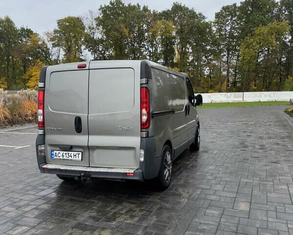 Рено Трафик 2008 в Луцке на Automoto.ua Серый Рено Трафик, объемом двигателя 2 л и пробегом 270 тыс. км за 12000 $, фото 3 на Automoto.ua