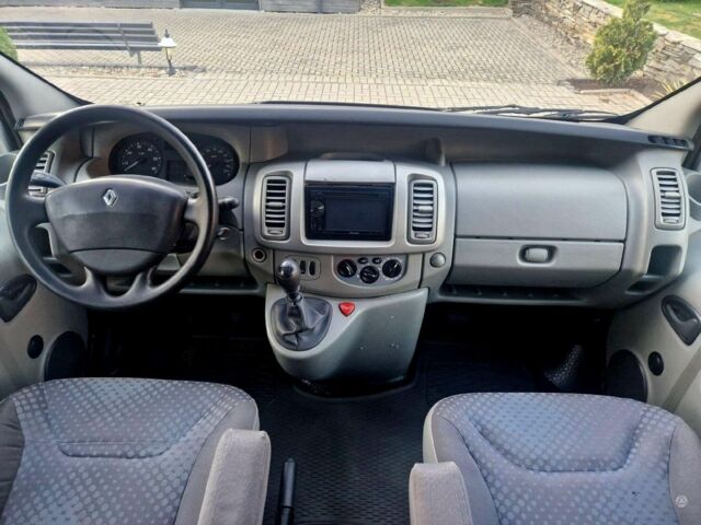 Сірий Рено Трафік, об'ємом двигуна 2 л та пробігом 283 тис. км за 6800 $, фото 18 на Automoto.ua