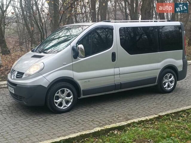 Сірий Рено Трафік, об'ємом двигуна 2 л та пробігом 270 тис. км за 8900 $, фото 17 на Automoto.ua
