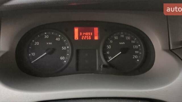 Серый Рено Трафик, объемом двигателя 2 л и пробегом 314 тыс. км за 8800 $, фото 17 на Automoto.ua