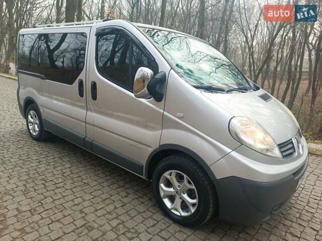Сірий Рено Трафік, об'ємом двигуна 2 л та пробігом 270 тис. км за 8900 $, фото 9 на Automoto.ua