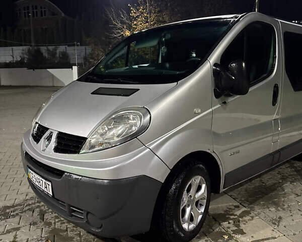 Сірий Рено Трафік, об'ємом двигуна 2 л та пробігом 375 тис. км за 8000 $, фото 6 на Automoto.ua