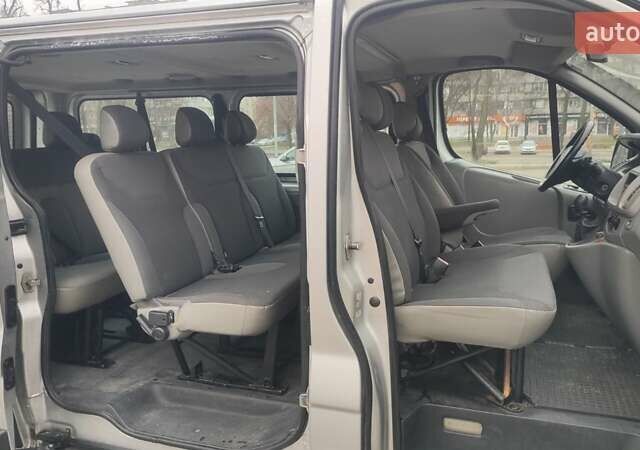 Сірий Рено Трафік, об'ємом двигуна 2 л та пробігом 310 тис. км за 10000 $, фото 12 на Automoto.ua