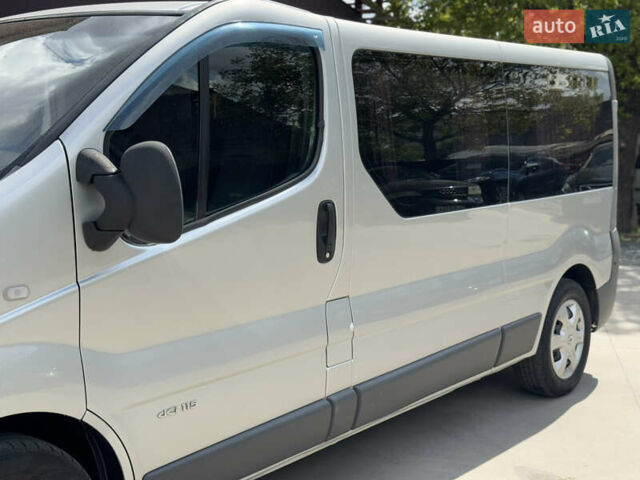 Серый Рено Трафик, объемом двигателя 2 л и пробегом 272 тыс. км за 9950 $, фото 8 на Automoto.ua