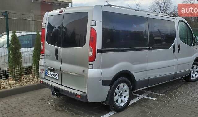 Серый Рено Трафик, объемом двигателя 2 л и пробегом 370 тыс. км за 9900 $, фото 10 на Automoto.ua