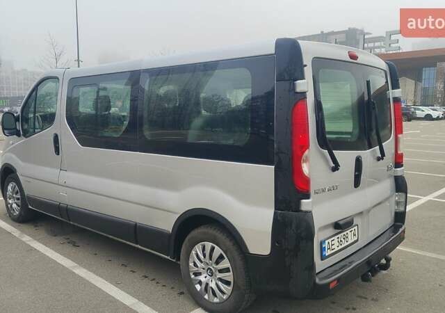 Сірий Рено Трафік, об'ємом двигуна 2 л та пробігом 310 тис. км за 10000 $, фото 1 на Automoto.ua