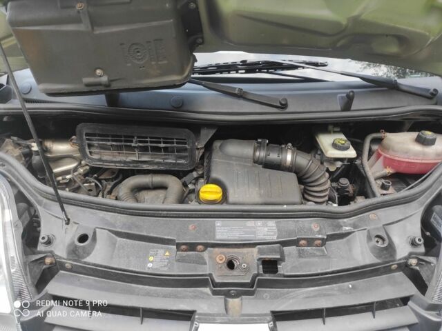 Рено Трафик 2008 в Львове на Automoto.ua Серый Рено Трафик, объемом двигателя 2 л и пробегом 338 тыс. км за 10489 $, фото 11 на Automoto.ua