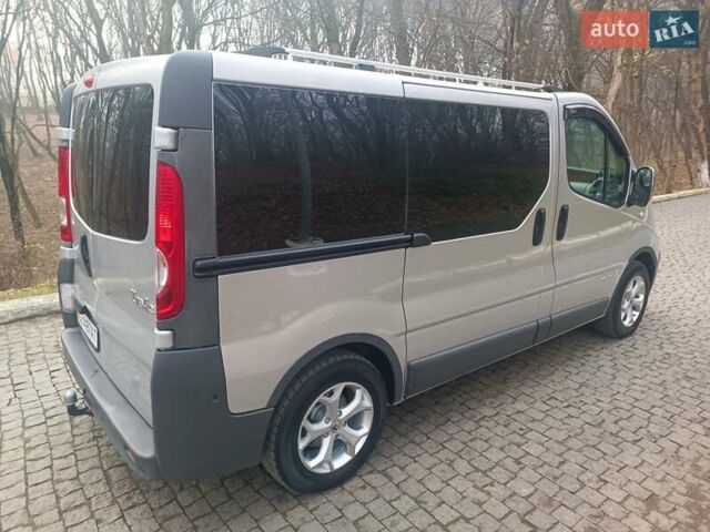 Сірий Рено Трафік, об'ємом двигуна 2 л та пробігом 270 тис. км за 8900 $, фото 11 на Automoto.ua