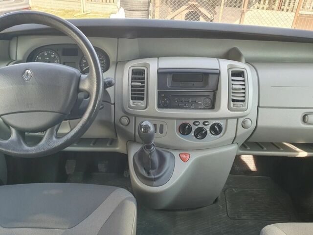 Сірий Рено Трафік, об'ємом двигуна 1.6 л та пробігом 205 тис. км за 6700 $, фото 7 на Automoto.ua