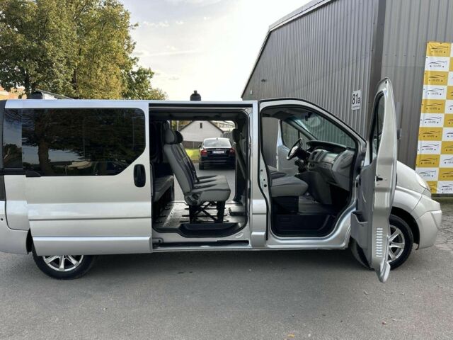 Рено Трафик 2009 в Чернигове на Automoto.ua Серый Рено Трафик, объемом двигателя 2 л и пробегом 361 тыс. км за 7000 $, фото 7 на Automoto.ua