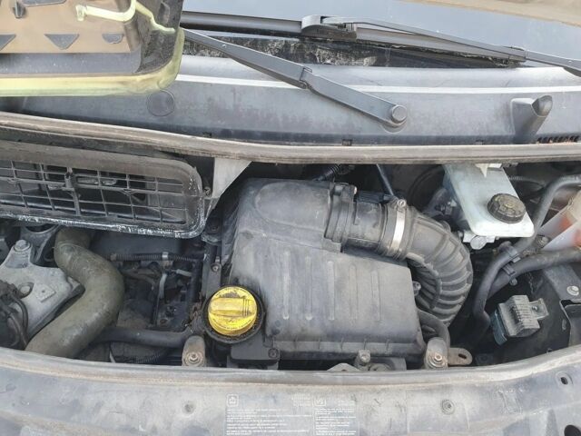 Сірий Рено Трафік, об'ємом двигуна 1.6 л та пробігом 205 тис. км за 6700 $, фото 9 на Automoto.ua