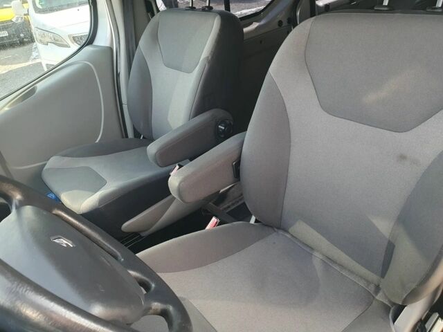 Сірий Рено Трафік, об'ємом двигуна 1.6 л та пробігом 205 тис. км за 6700 $, фото 6 на Automoto.ua