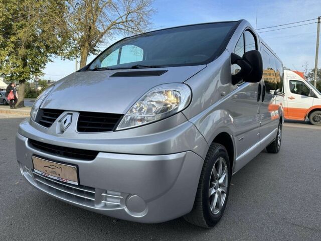Рено Трафик 2009 в Чернигове на Automoto.ua Серый Рено Трафик, объемом двигателя 2 л и пробегом 361 тыс. км за 7000 $, фото 12 на Automoto.ua