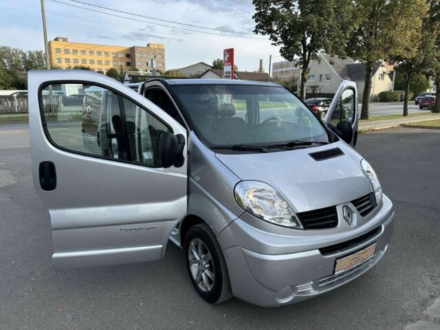 Рено Трафик 2009 в Чернигове на Automoto.ua Серый Рено Трафик, объемом двигателя 2 л и пробегом 361 тыс. км за 7000 $, фото 22 на Automoto.ua