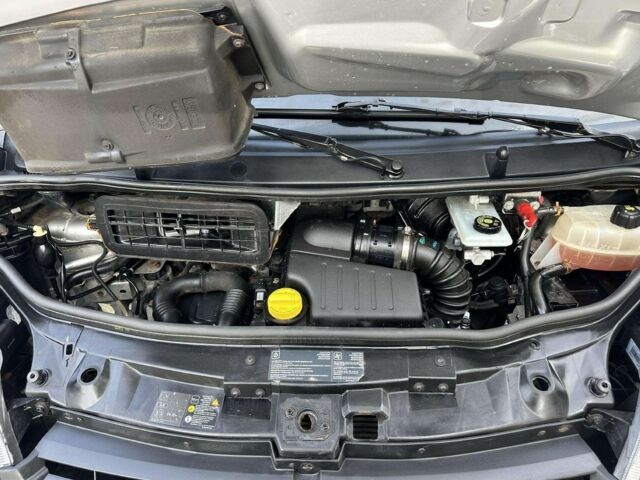 Рено Трафик 2009 в Чернигове на Automoto.ua Серый Рено Трафик, объемом двигателя 2 л и пробегом 361 тыс. км за 7000 $, фото 13 на Automoto.ua