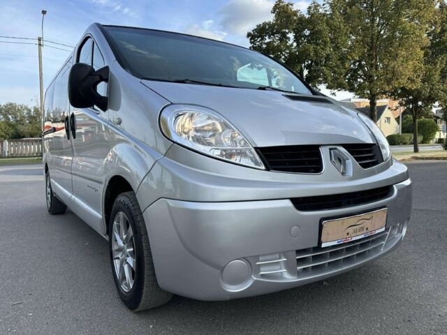 Рено Трафик 2009 в Чернигове на Automoto.ua Серый Рено Трафик, объемом двигателя 2 л и пробегом 361 тыс. км за 7000 $, фото 10 на Automoto.ua