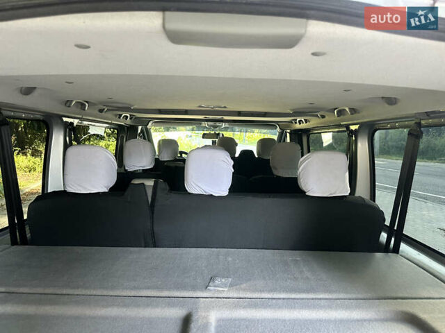 Серый Рено Трафик, объемом двигателя 2 л и пробегом 263 тыс. км за 12750 $, фото 4 на Automoto.ua