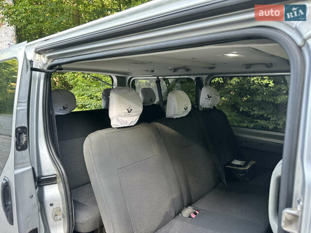 Серый Рено Трафик, объемом двигателя 2 л и пробегом 263 тыс. км за 12750 $, фото 5 на Automoto.ua
