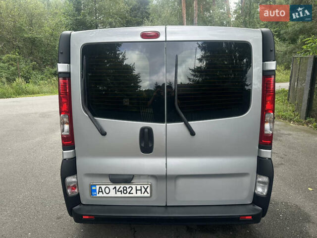 Серый Рено Трафик, объемом двигателя 2.46 л и пробегом 307 тыс. км за 12500 $, фото 6 на Automoto.ua