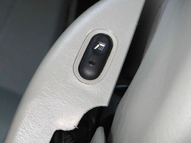 Сірий Рено Трафік, об'ємом двигуна 2 л та пробігом 248 тис. км за 7500 $, фото 22 на Automoto.ua