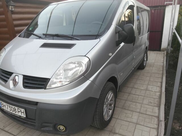 Сірий Рено Трафік, об'ємом двигуна 2 л та пробігом 330 тис. км за 10100 $, фото 6 на Automoto.ua