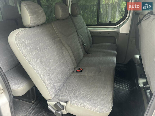 Серый Рено Трафик, объемом двигателя 2.46 л и пробегом 307 тыс. км за 12500 $, фото 11 на Automoto.ua