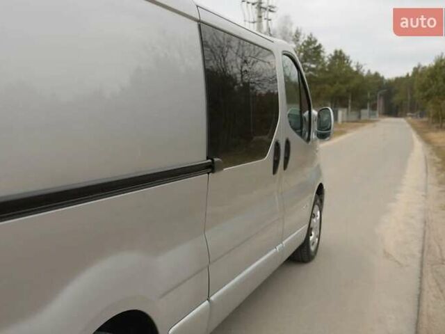 Серый Рено Трафик, объемом двигателя 2 л и пробегом 203 тыс. км за 9100 $, фото 9 на Automoto.ua