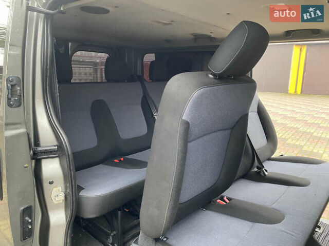Сірий Рено Трафік, об'ємом двигуна 2.46 л та пробігом 346 тис. км за 13200 $, фото 12 на Automoto.ua