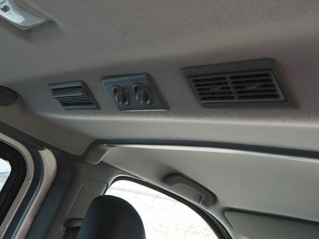 Сірий Рено Трафік, об'ємом двигуна 2 л та пробігом 248 тис. км за 7500 $, фото 12 на Automoto.ua