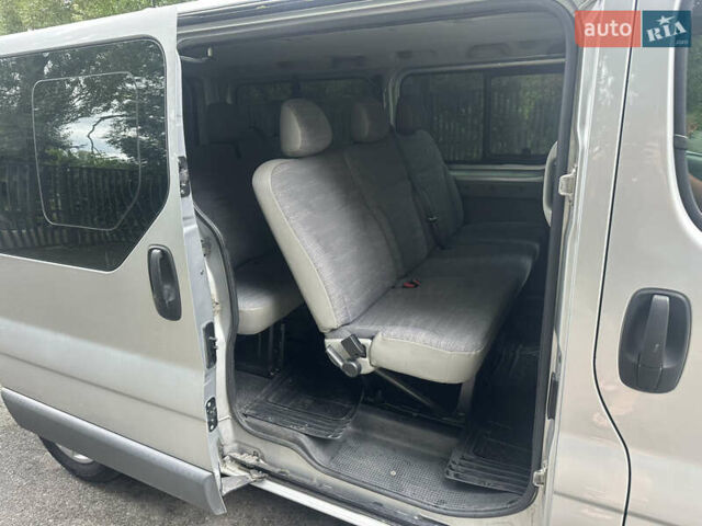 Серый Рено Трафик, объемом двигателя 2.46 л и пробегом 307 тыс. км за 12500 $, фото 12 на Automoto.ua