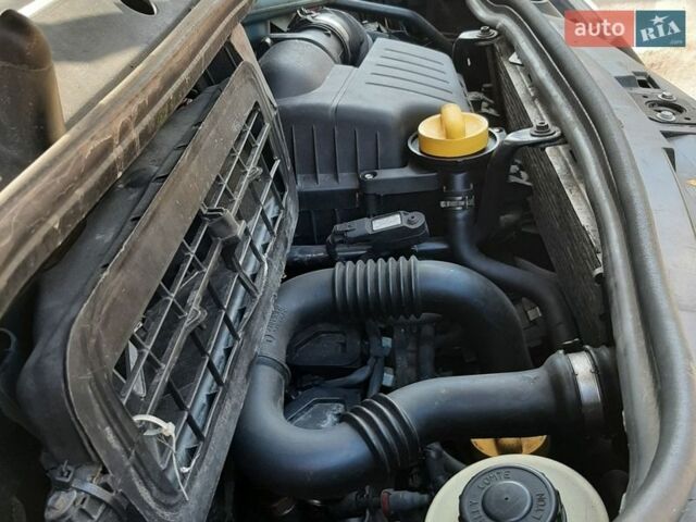 Сірий Рено Трафік, об'ємом двигуна 2 л та пробігом 261 тис. км за 12300 $, фото 83 на Automoto.ua