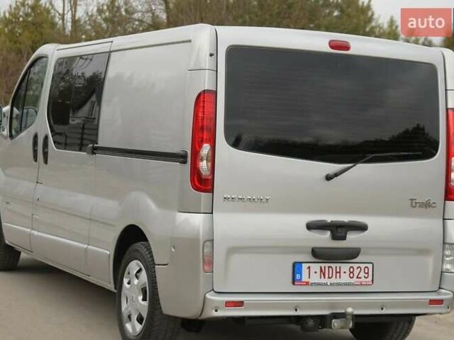 Серый Рено Трафик, объемом двигателя 2 л и пробегом 203 тыс. км за 9100 $, фото 8 на Automoto.ua