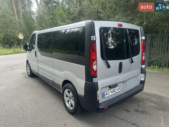 Серый Рено Трафик, объемом двигателя 2.46 л и пробегом 307 тыс. км за 12500 $, фото 5 на Automoto.ua