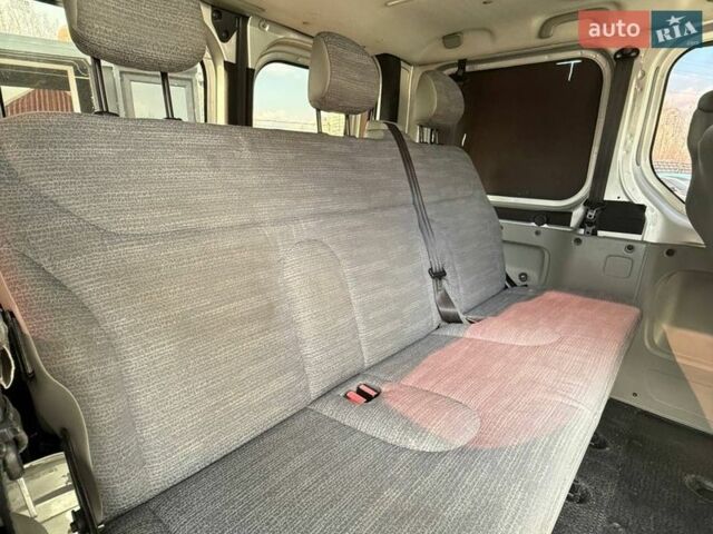 Сірий Рено Трафік, об'ємом двигуна 2 л та пробігом 329 тис. км за 10700 $, фото 8 на Automoto.ua