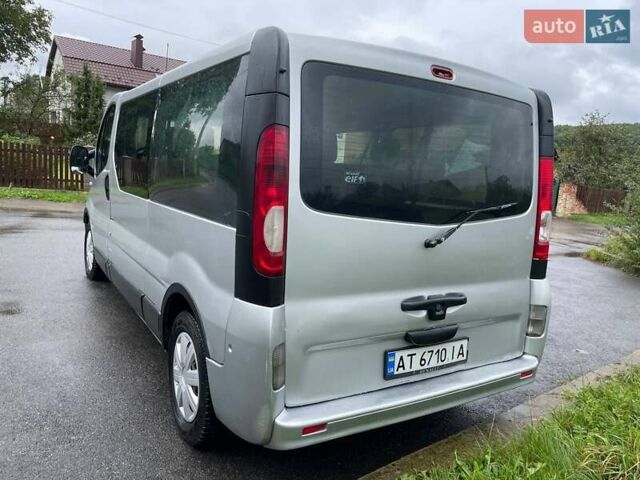 Сірий Рено Трафік, об'ємом двигуна 2 л та пробігом 311 тис. км за 9999 $, фото 3 на Automoto.ua
